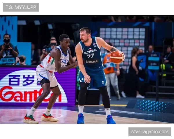 东契奇通过单打提升关键时刻得分效率，拉开与利拉德差距