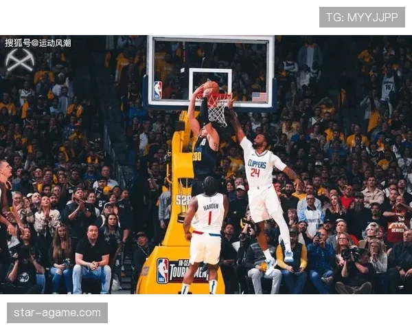 约基奇季后赛关键挡拆效率超哈登，主导掘金攻防转换