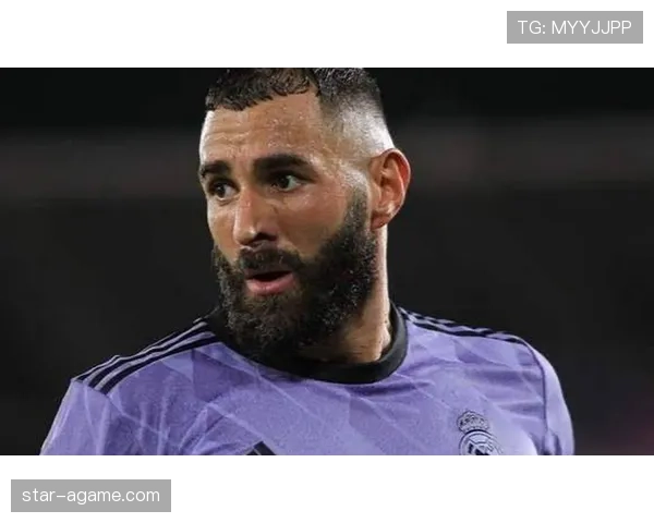 35岁仍统治欧洲赛场：本泽马的高龄巅峰究竟强在哪里？